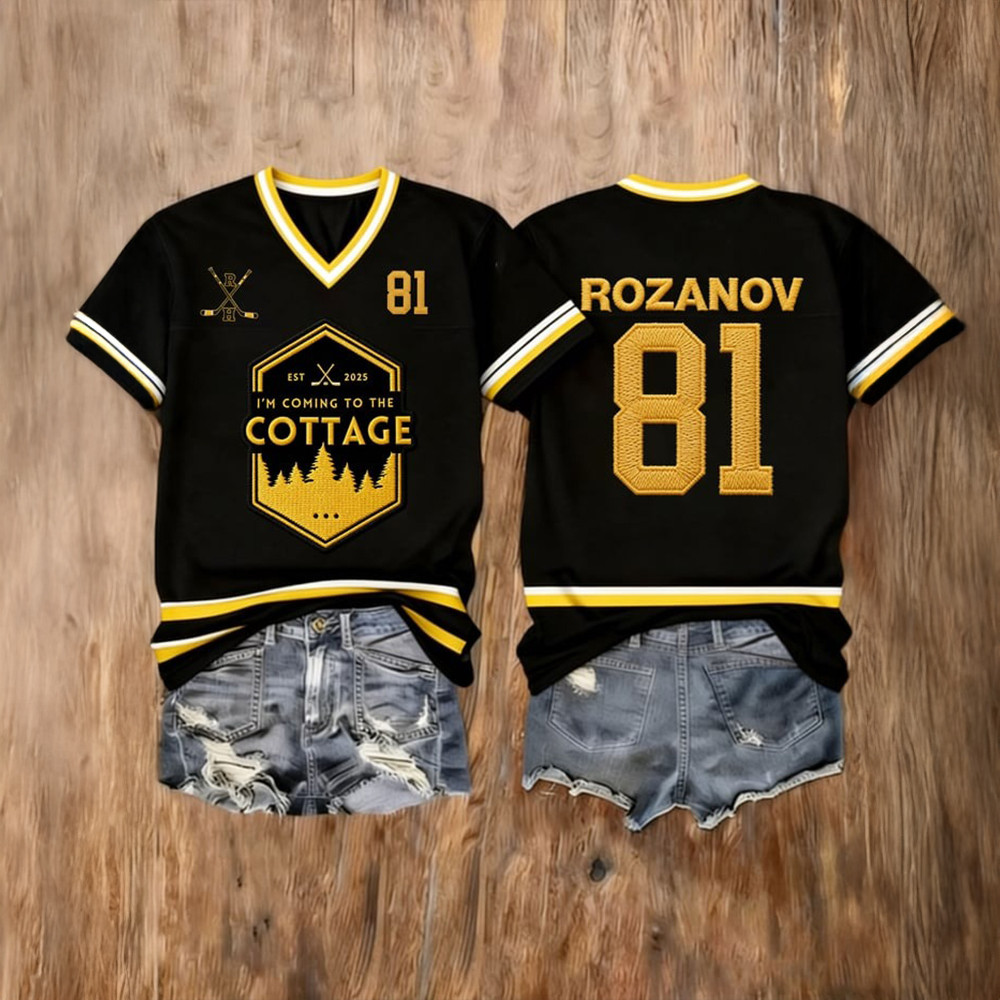 I'm Coming To The Cottage Heated Rivalry V-Neck Shirt Heated Rivalry Merch Gift For Boyfriend