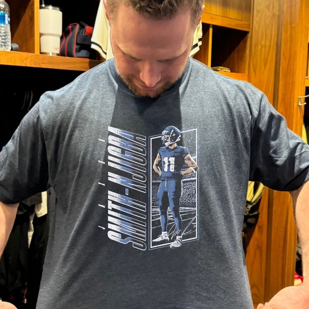 Jaxon Smith-Njigba Seattle Seahawks Vertical Name Signature Shirt Presents For Boyfriend