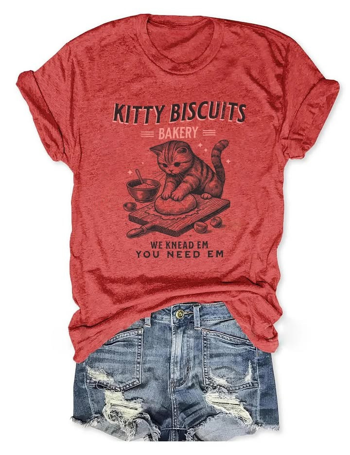 Kitty Biscuits Bakery T-Shirt Funny Cat Kneading Bread Pun Tee Women's Gifts