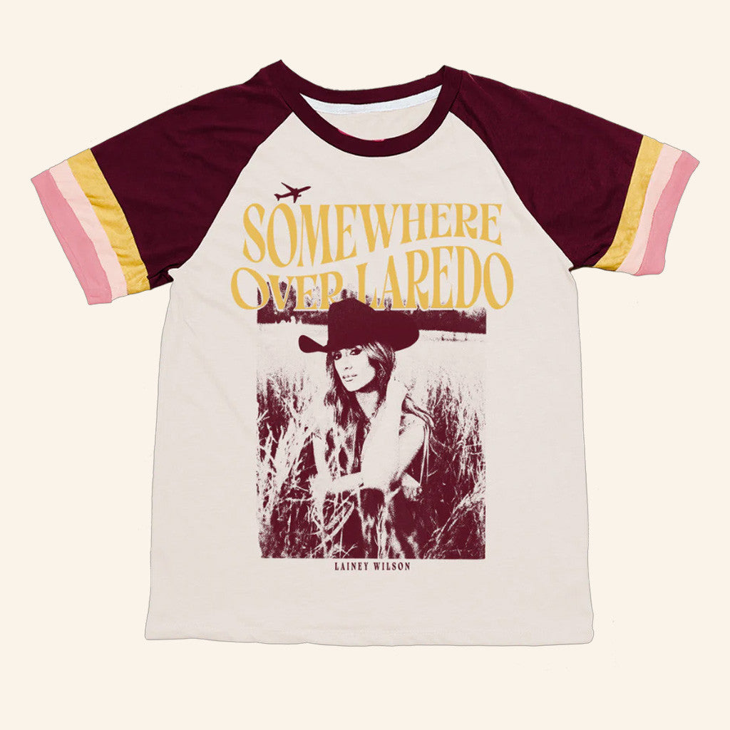 Lainey Wilson Merch Tour 2025 Somewhere Over Laredo T-Shirt Fans Gifts Lainey Wilson Merch Tour 2025 Somewhere Over Laredo T-Shirt Fans Gifts