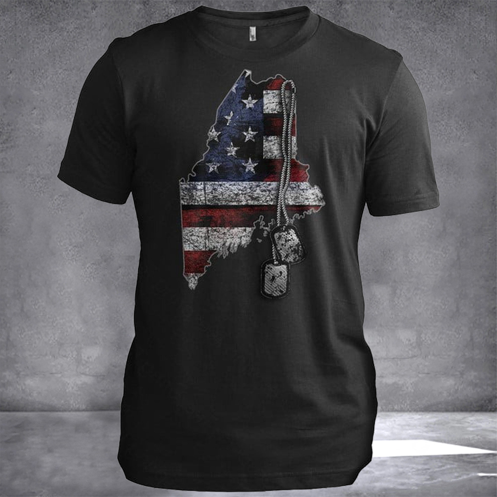 Maine Veteran Dog Tags Maine T-Shirt For Men's Patriotic Gifts For Veterans