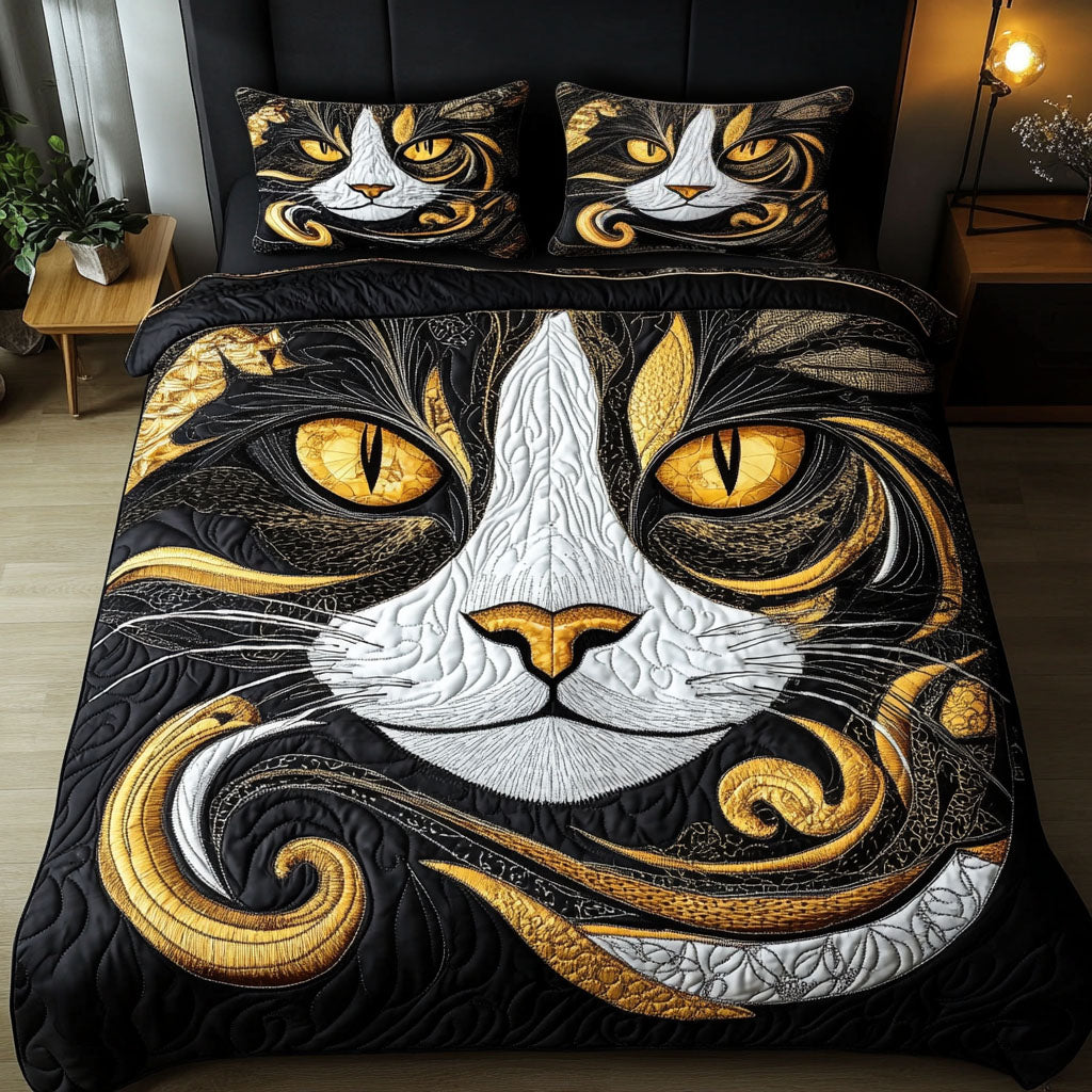 Majestic Cat Stare Quilted Bedding Set Lovely Bedroom Gift Idea for Housewarming