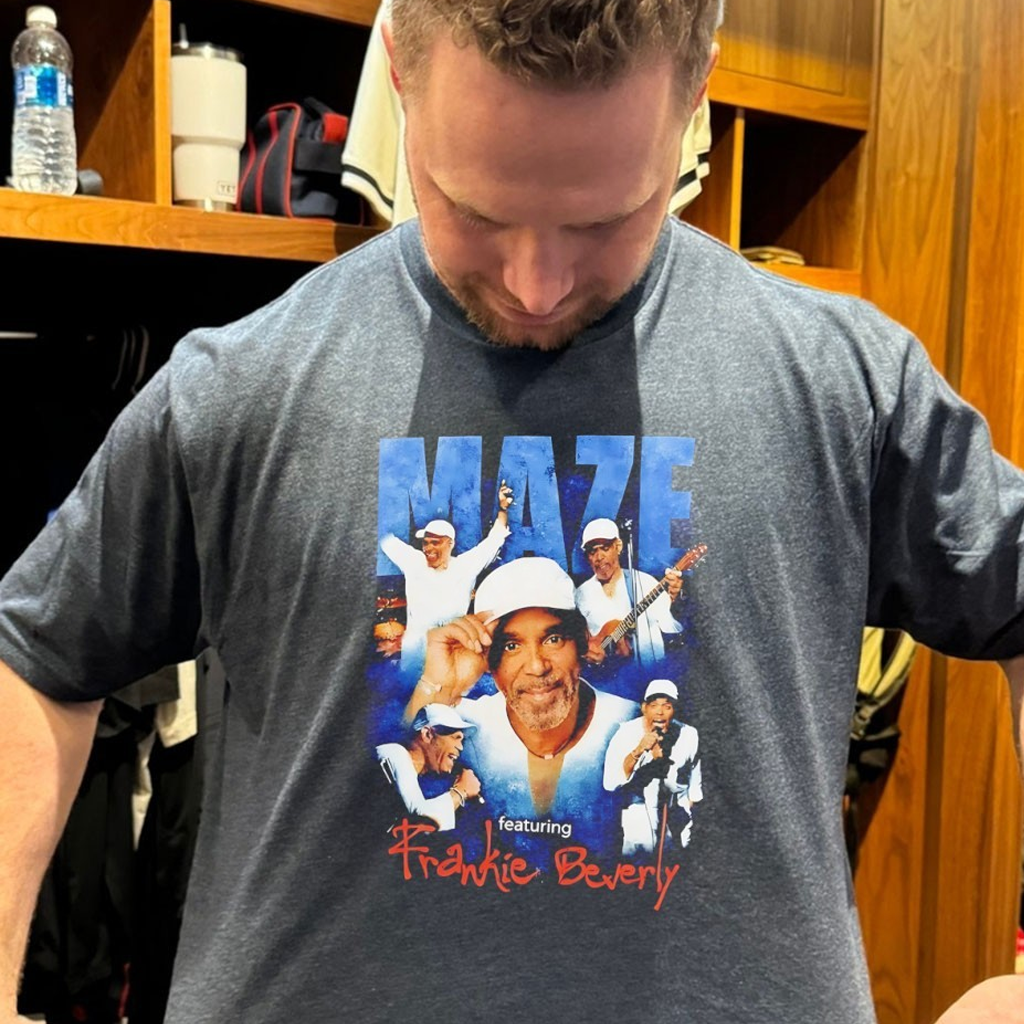 Maze Featuring Frankie Beverly Shirt Music Lovers Gifts For Him