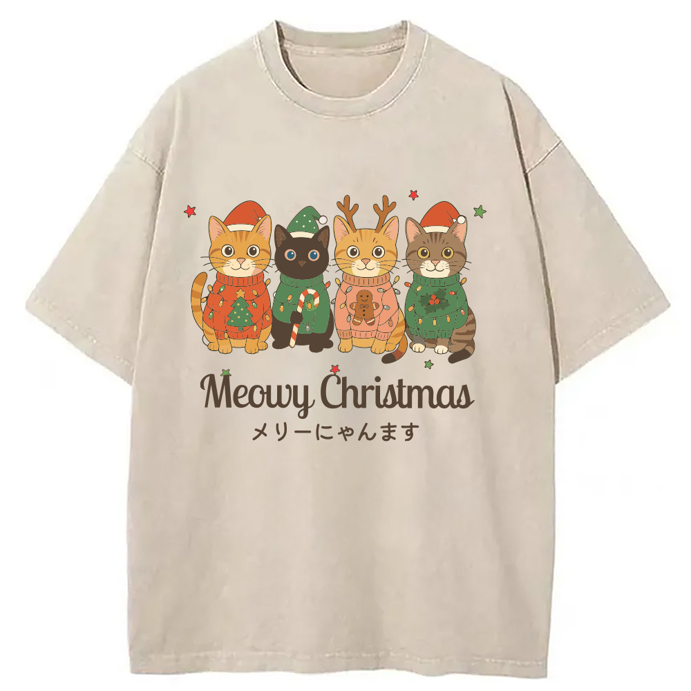 Meowy Christmas Cat Washed T-Shirt Casual Vintage Everyday Look Gifts For Besties