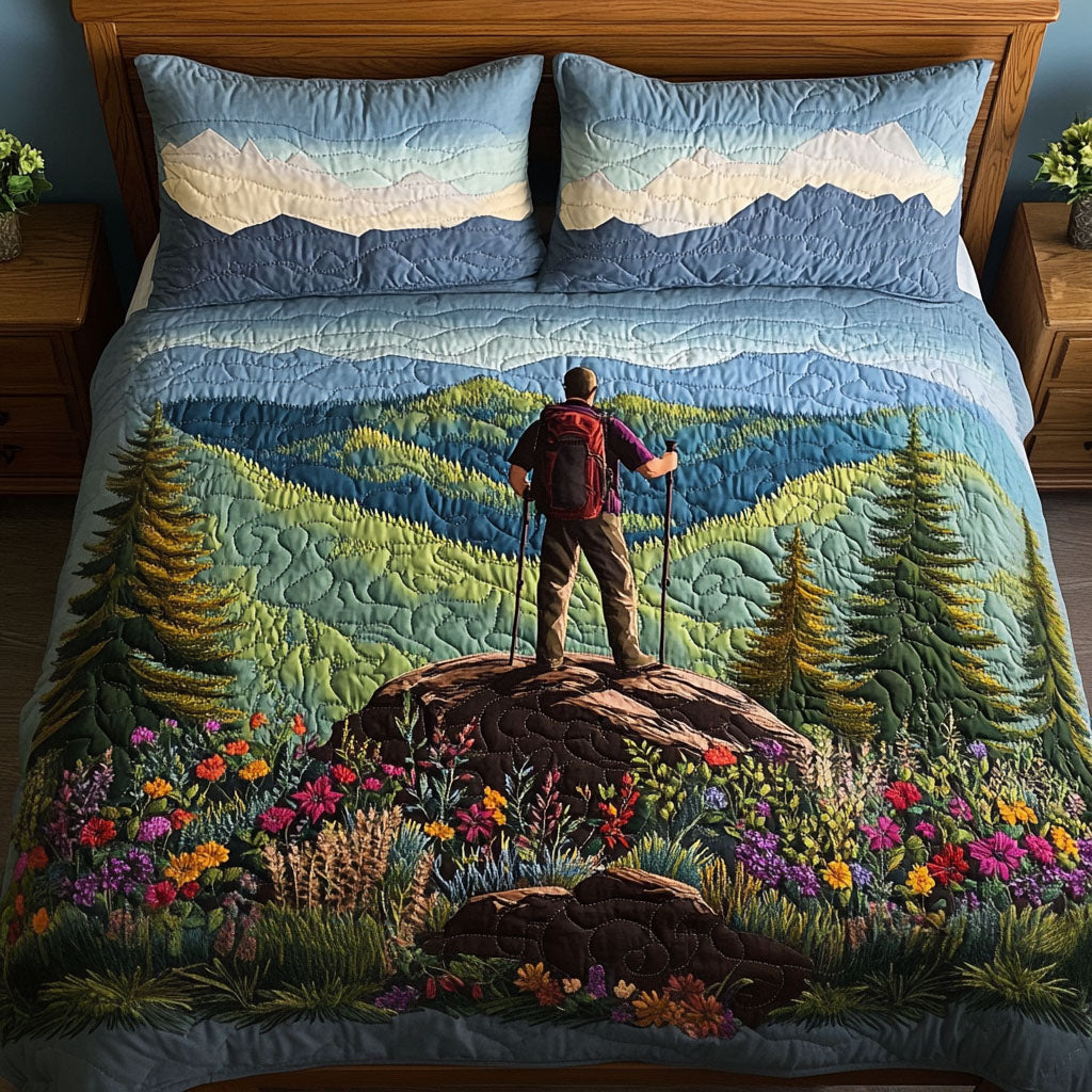 Mountain Expedition Quilted Bedding Set Bedroom Decor Ideas Gifts For Female Hikers