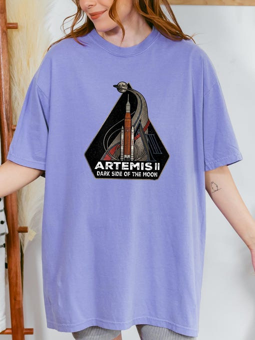 NASA Artemis II T-Shirt Rocket Launch To Moon Clothing Gift For Science Nerd