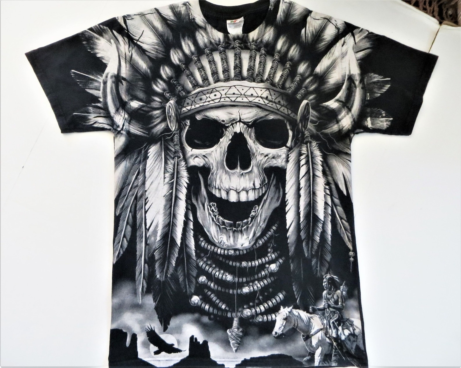 Native American Skull Headdress T-Shirt Gift Ideas For Husband