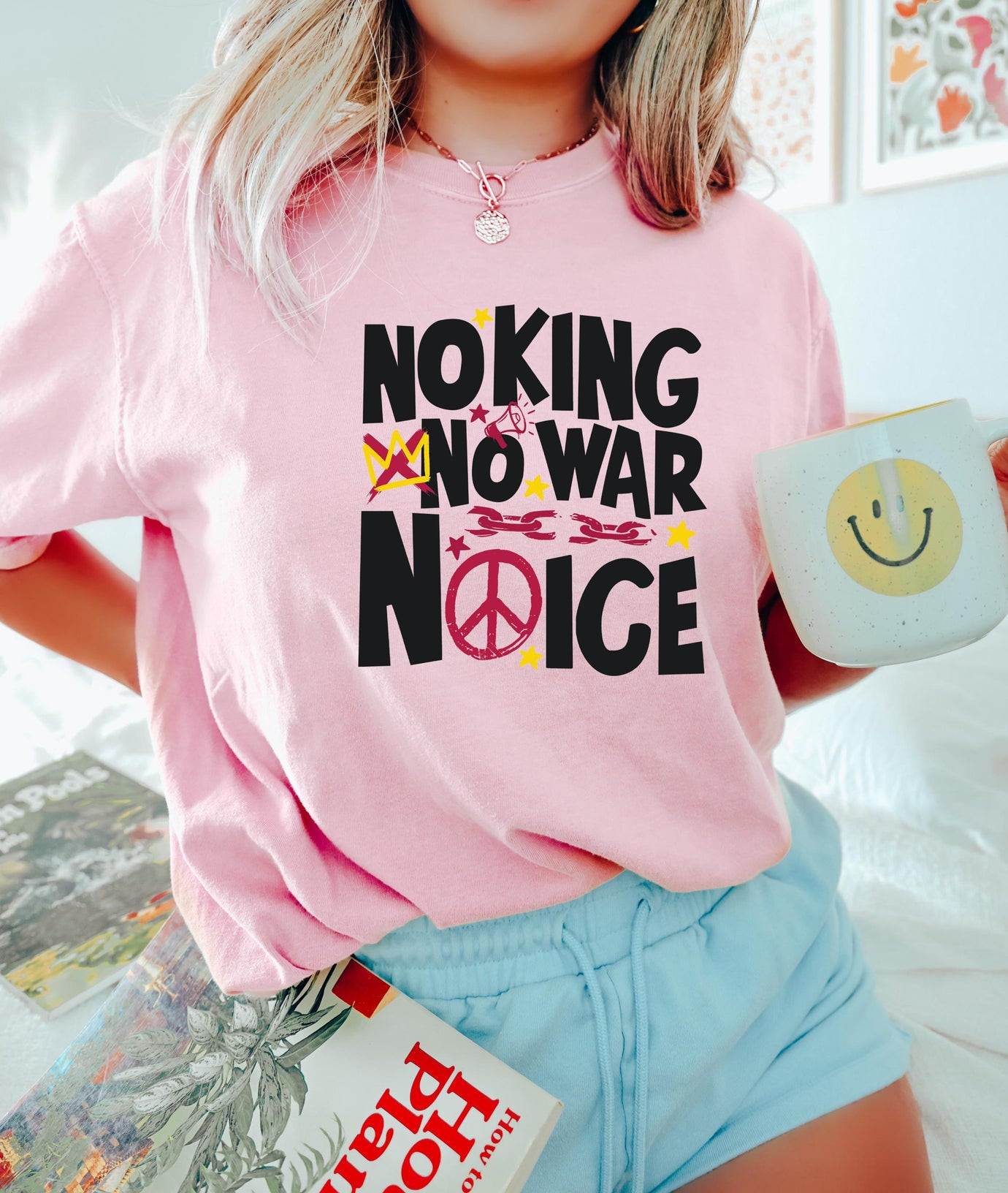 No Kings No Masters T Shirt Anti Monarchy Protest Movement Apparel Gift For Activists