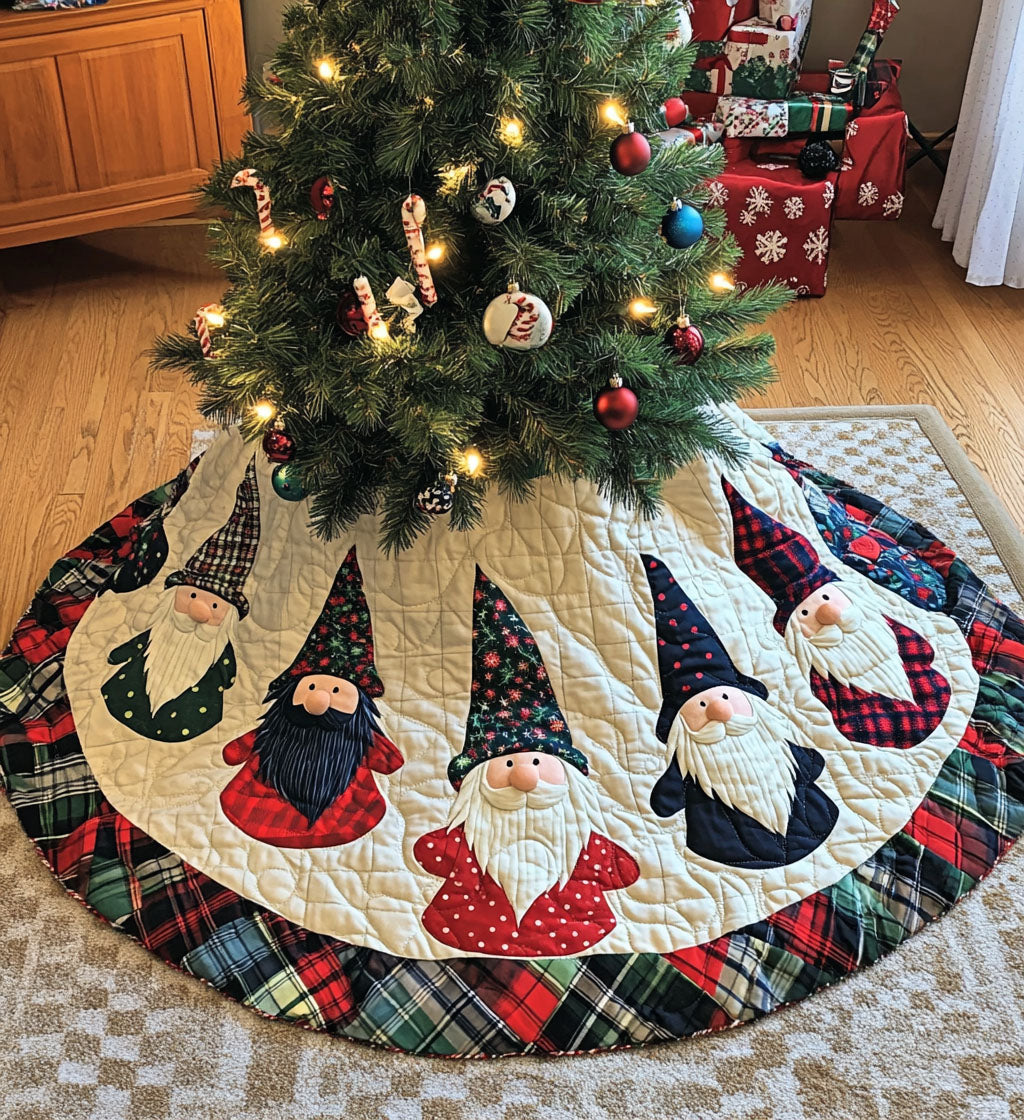 Noel Nostalgia Quilted Christmas Tree Skirt Practical Quilted Tree Skirt Gift for Holiday Organization