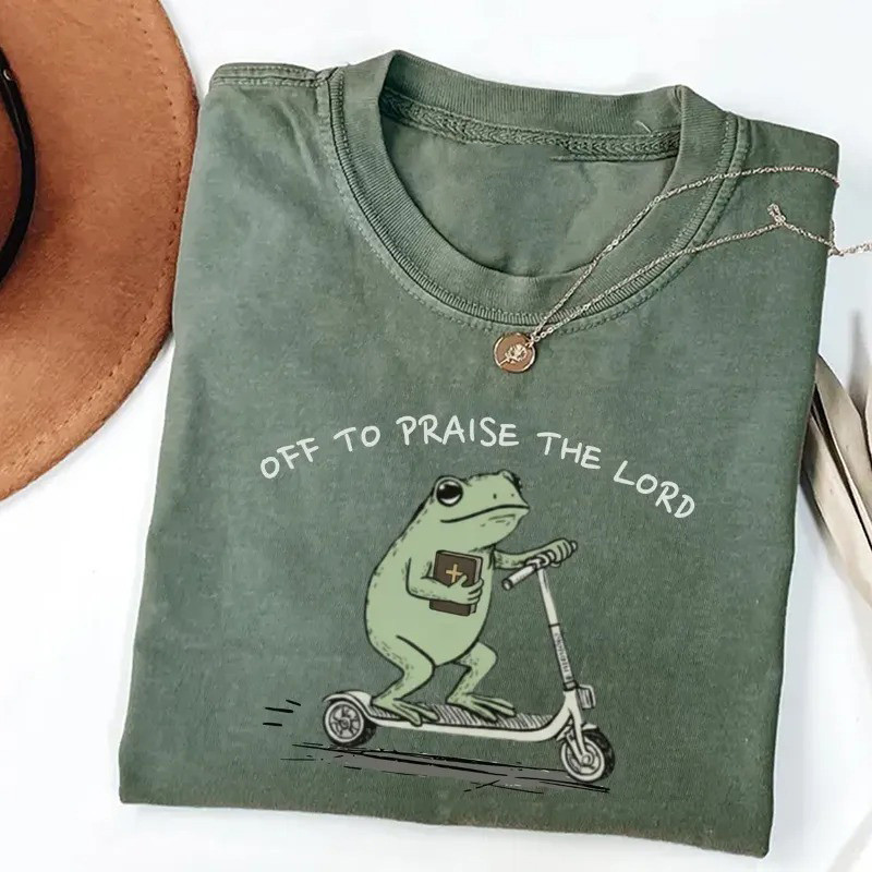 Off To Praise The Lord Frog T-Shirt Funny Christian Faith Apparel Gift For Church Bible Lovers