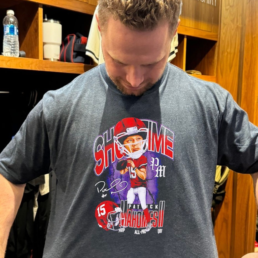 Patrick Mahomes Ii Kansas City Football Showtime Signature Caricature Shirt Gifts For Fans