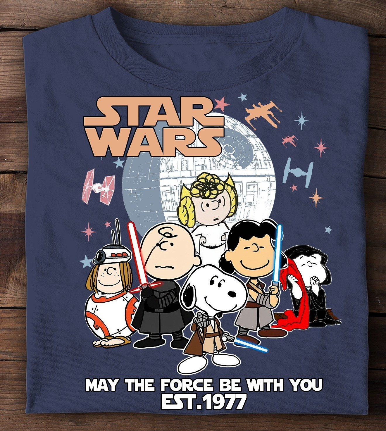 Peanuts Snoopy Star Wars May The Force Be With You Est 1977 T-Shirt Gifts For Star Wars Fans