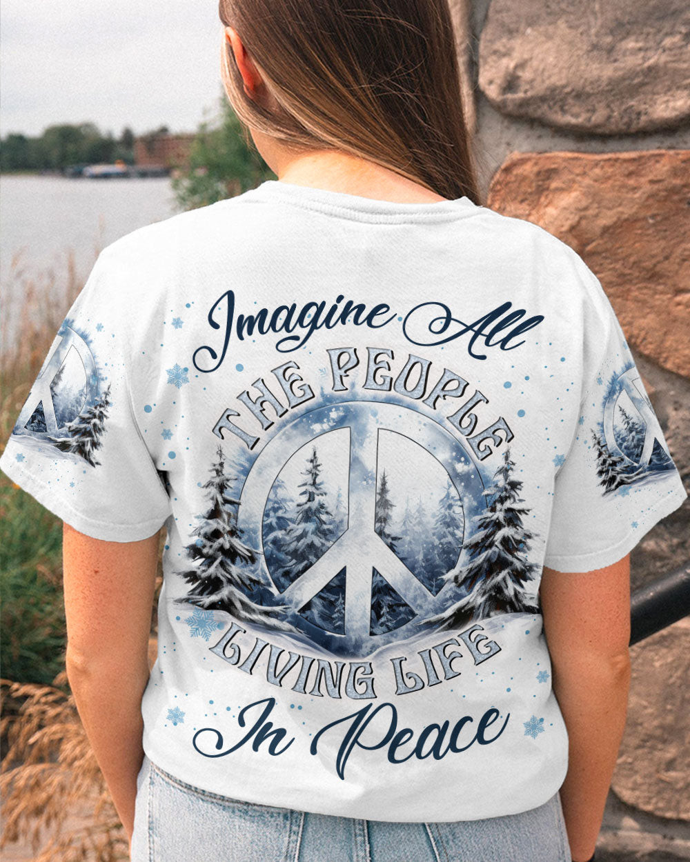 People Living Life In Peace Christmas T-Shirt Snowy Xmas Clothing Gifts For Peace Lovers