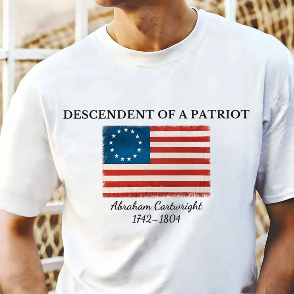 Personalized Descendant Of A Patriot American Revolution T-Shirt Christmas Gifts For Father