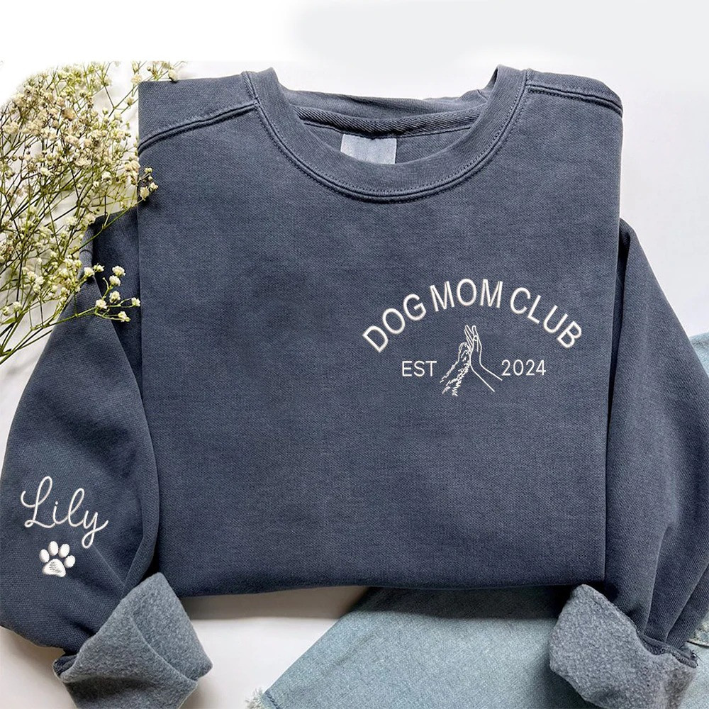 Personalized Dog Mom Club Sweatshirt Custom Pet Name Crewneck Gift for Mom