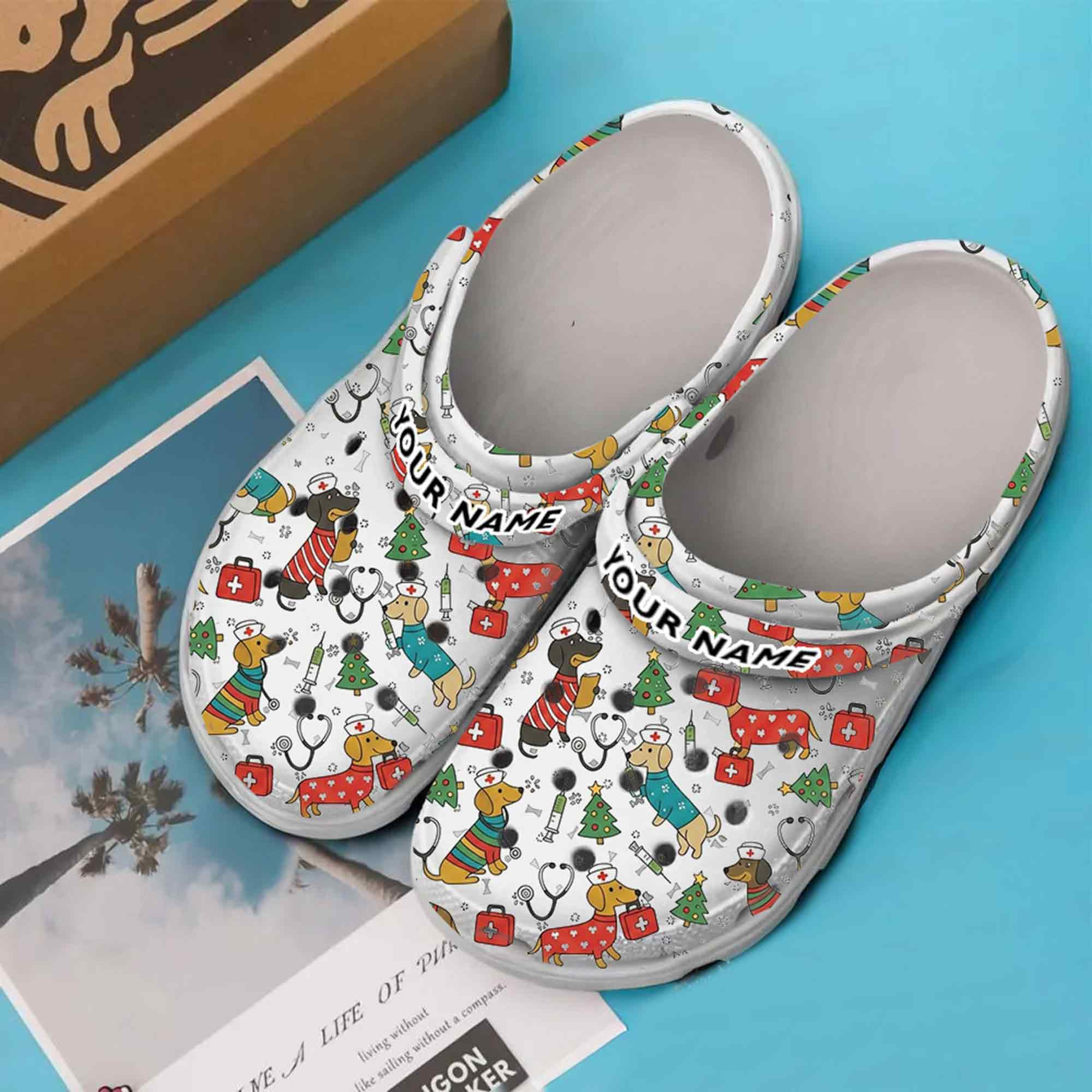 Personalized Funny Christmas Dachshund Nurse Clogs Cute Wiener Dog Medical Merch Gift For Nurse