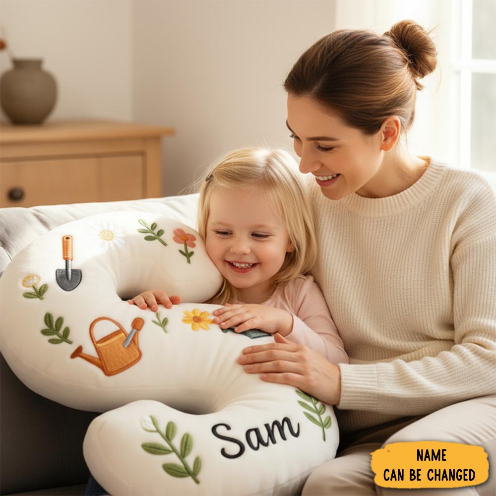 Personalized Gardening Themed Cute Letter Pillow Graphic 3d Print Pillow Custom Name Design Pillow For Kids Family Gardening Lover Gift