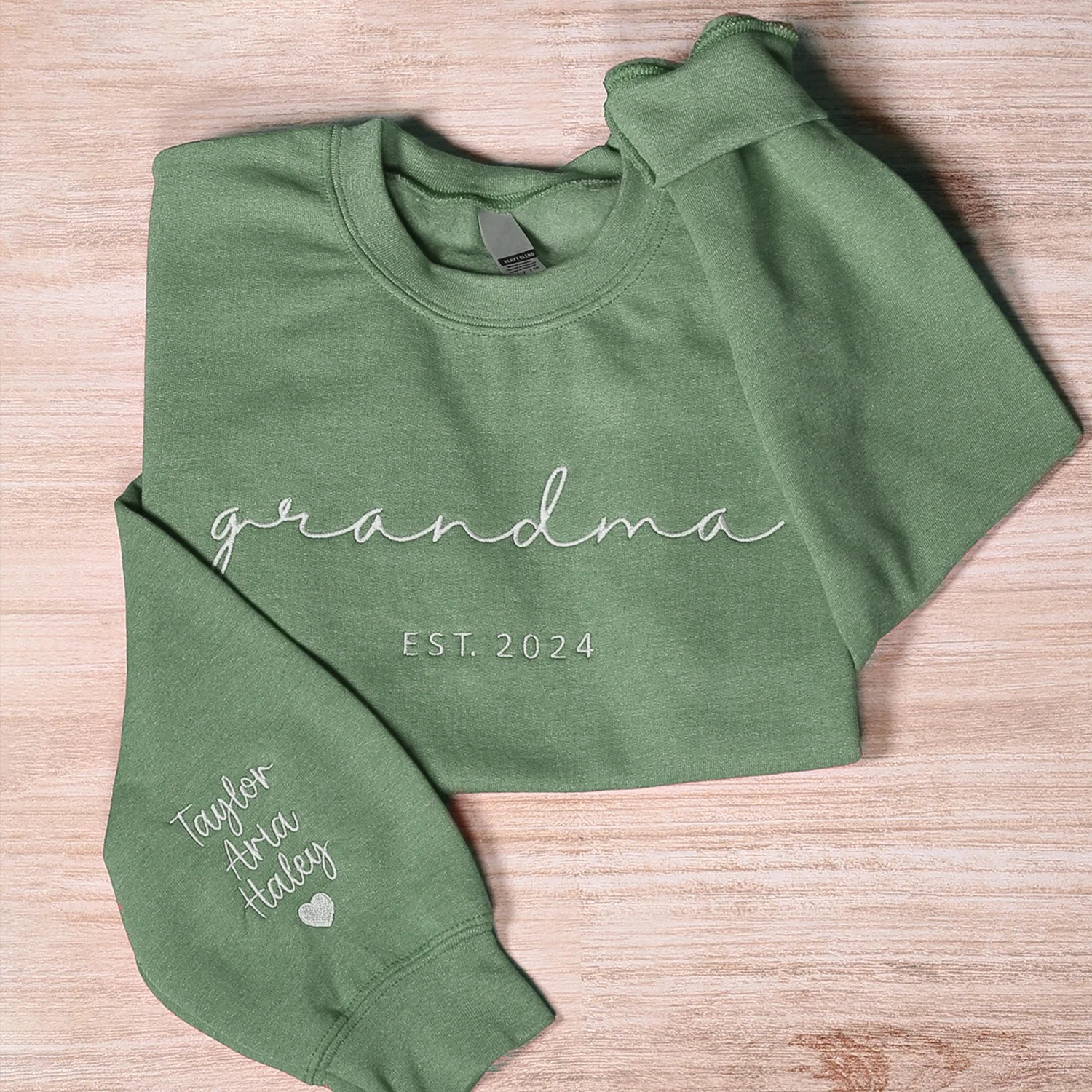 Personalized Grandma Sweatshirt Est Family Crewneck Grandkids Gift for Mom