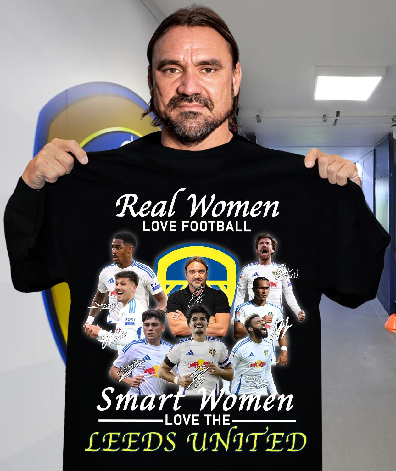 Real Women Love Football Smart Women Love The Leeds United T-Shirt Football Fan Gift Ideas