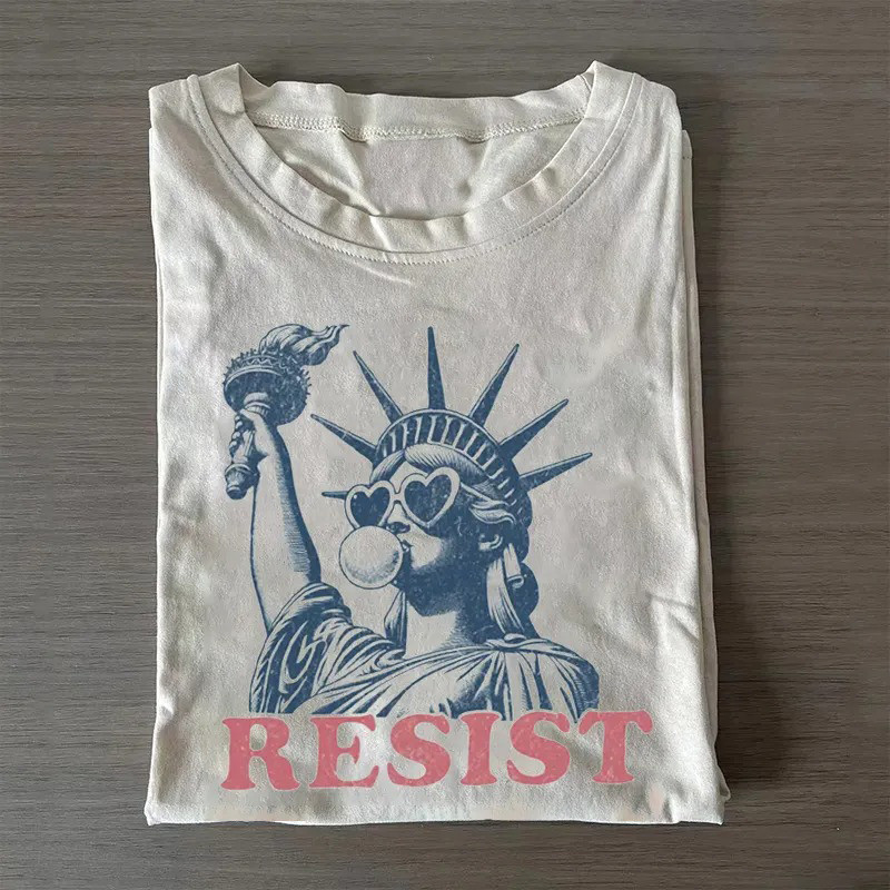 Resist Statue T-Shirt Patriotic Anti Trump Protest Graphic Tee Gift For Voters