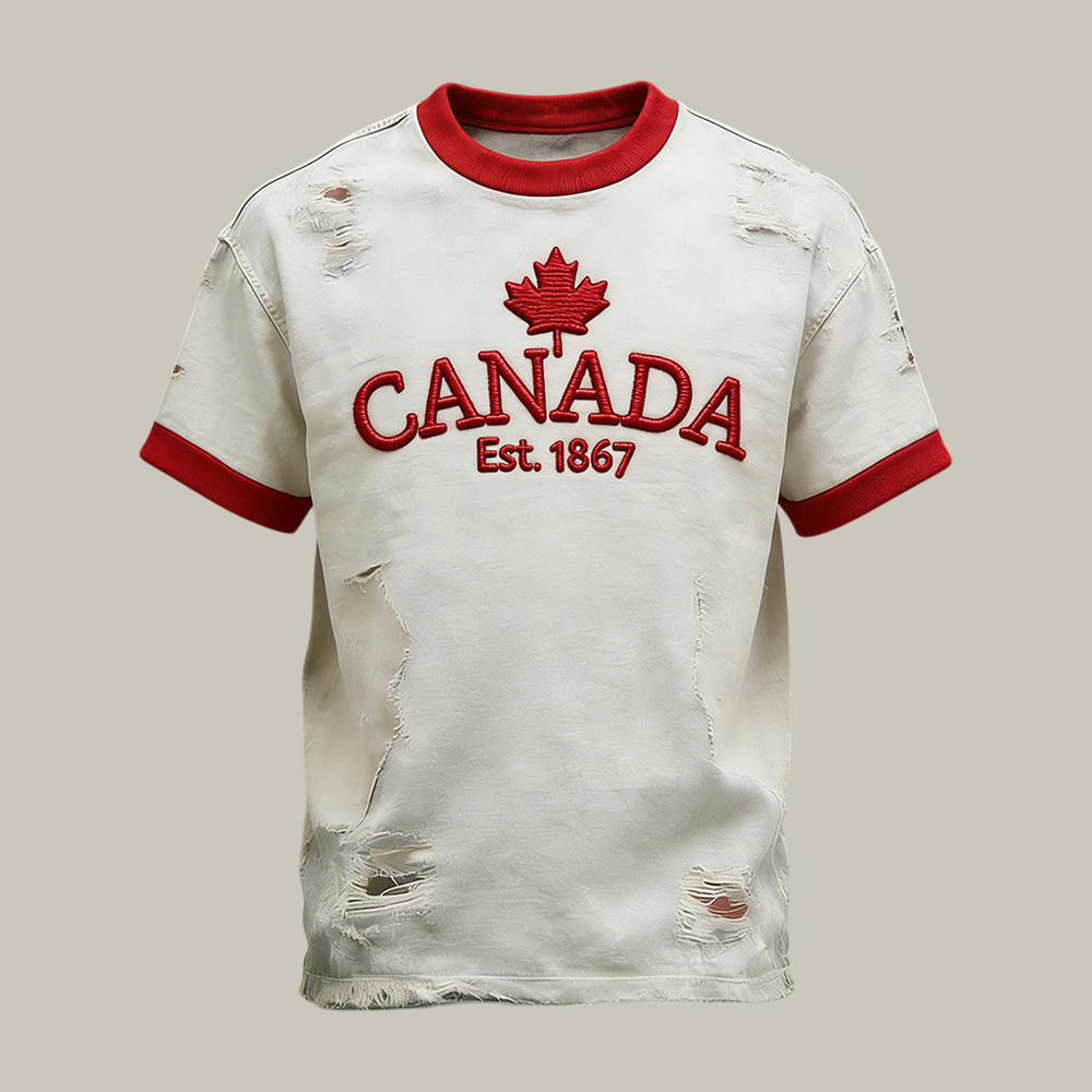 Retro Canadian Maple Leaf T-Shirt Canadian Pride Merch Patriotic Gift For Men