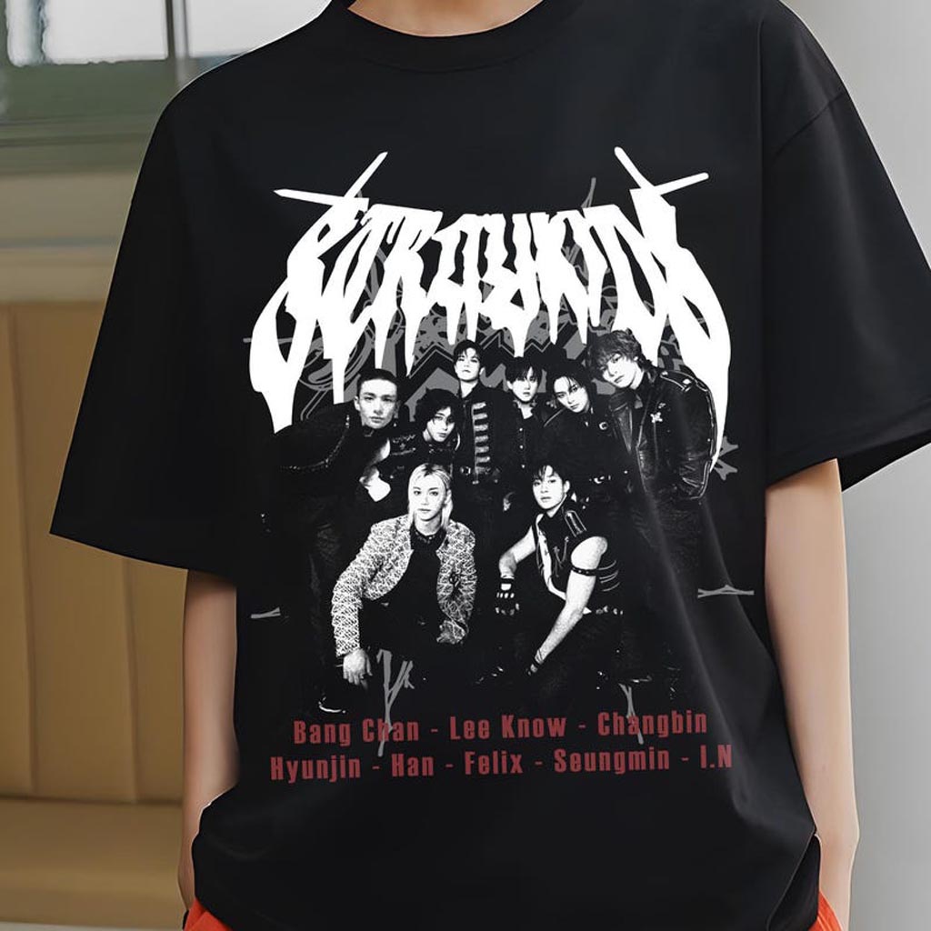 Retro Stray Kids World Tour in North America Tshirt2025 Stray Kids Domiate World Tour T-shirt Retro Stray Kids World Tour in North America Tshirt2025 Stray Kids Domiate World Tour T-shirt