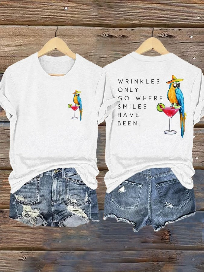 Retro Wrinkles Only Go Where Smiles Have Been Print T-Shirt Gifts For Sister