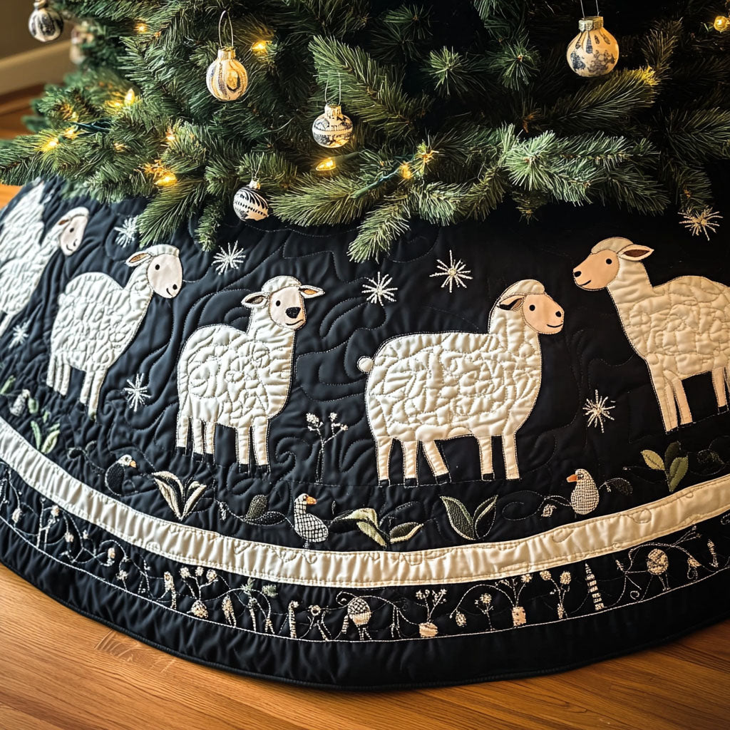 Rustic Herd Quilted Christmas Tree Skirt Family Holiday Gathering Decor
