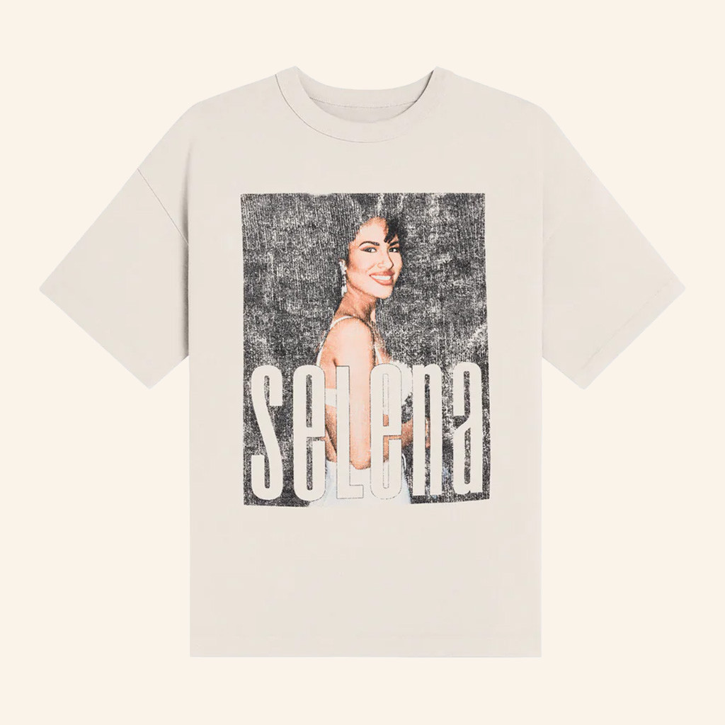 Selena Quintanilla Merch The Look Back Selena T-Shirt Gifts For Music Fans Selena Quintanilla Merch The Look Back Selena T-Shirt Gifts For Music Fans