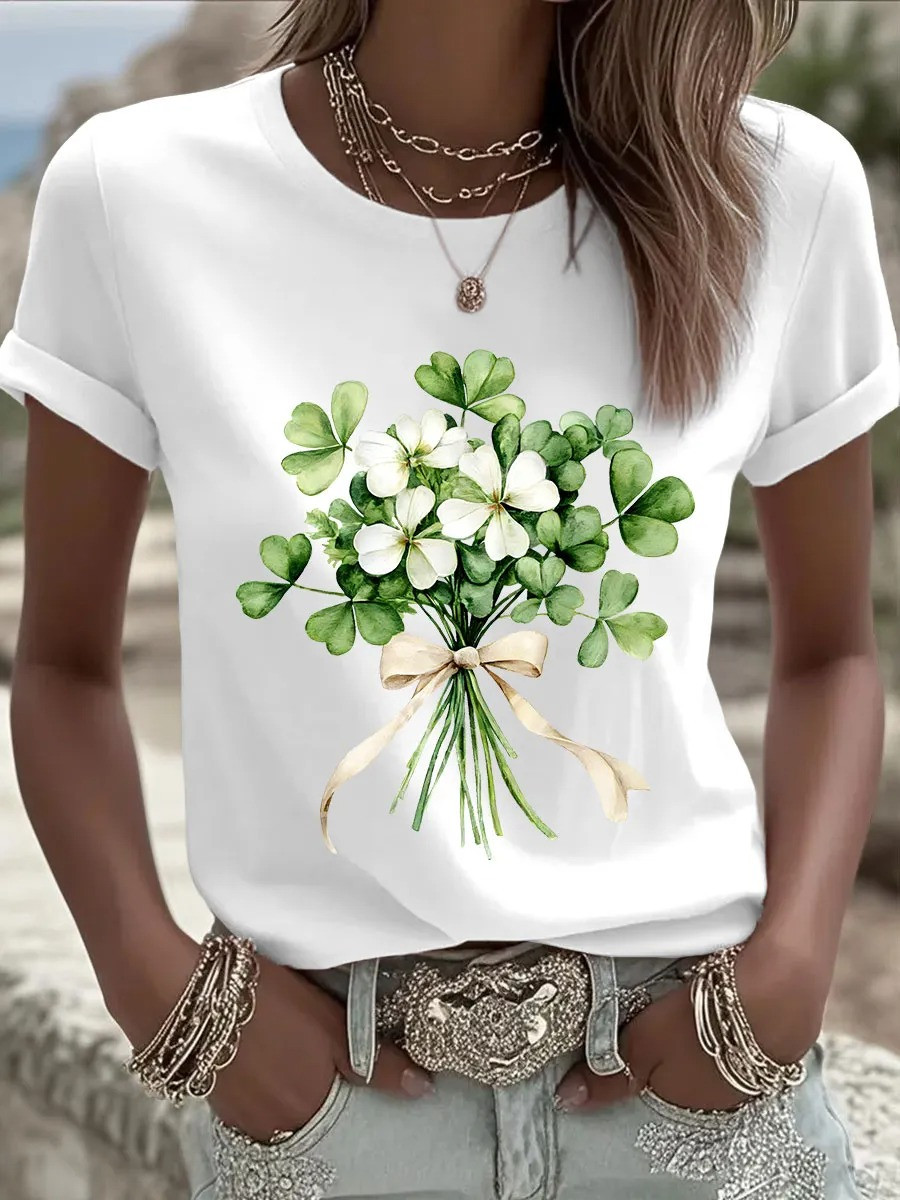 Shamrock Flower Bouquet T-Shirt St Patrick's Day Clothes Best Gift For St Paddys Day