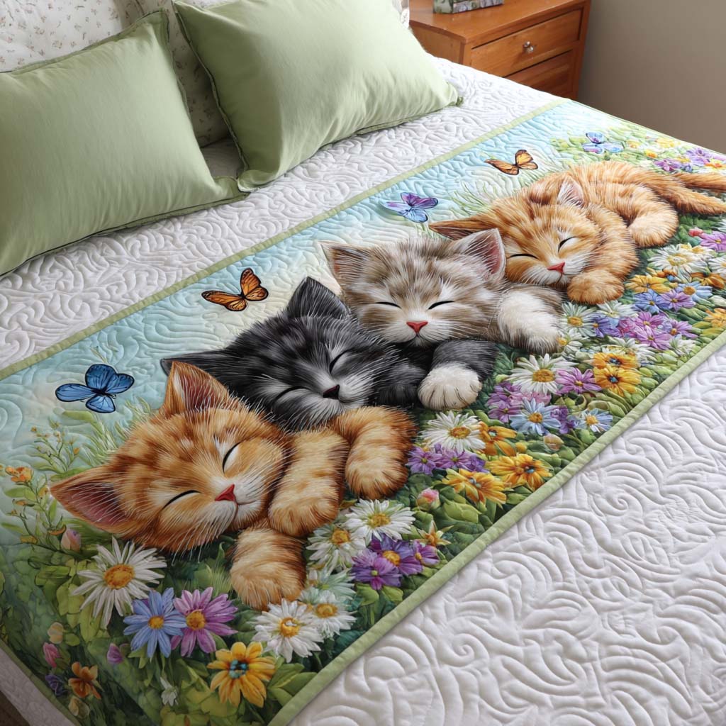 Sleeping Kittens Quilted Bed Runner Aesthetic Room Decor Christmas Gift Ideas For Cats