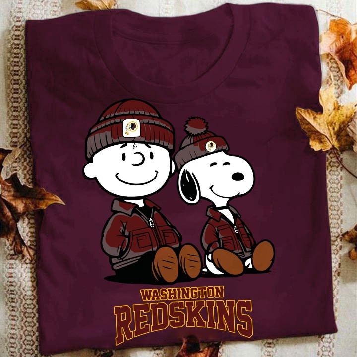 Snoopy And Charlie Brown Washington Redskins T-Shirt Gift Ideas For Football Lovers