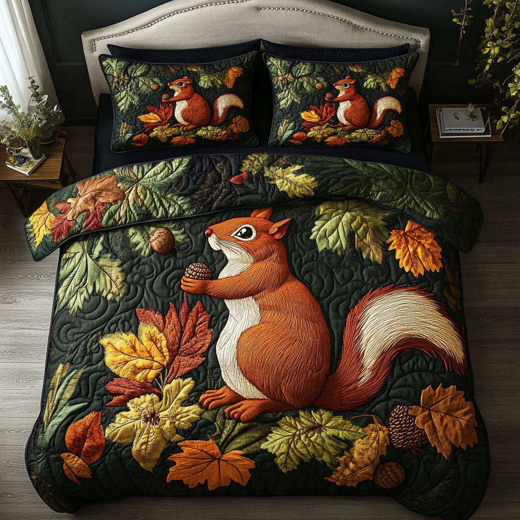 Squirrel and Oak Quilted Bedding Set Best Comforter Sets Small Fall Gift Ideas