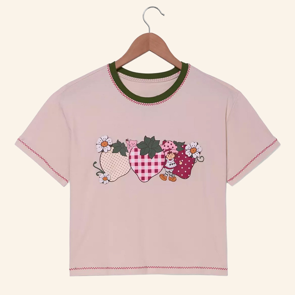 Strawberry Shortcake Merch Strawberry Shortcake Patterned Strawberries Women's Cropped T-Shirt