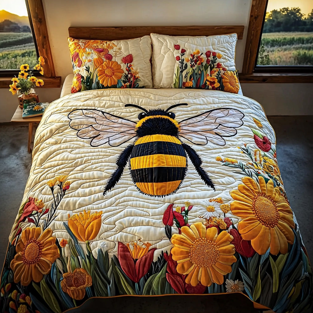 Sunbeam Flight Quilted Bedding Set Cozy Comforter Set for Winter Warmth