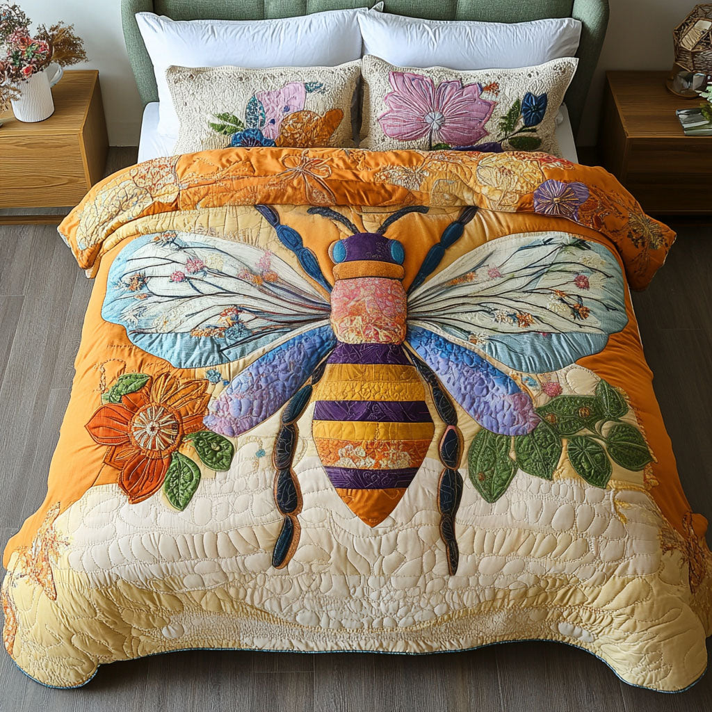 Sunburst Bee Quilted Bedding Set Bed Decor Bee Gifts For Mom