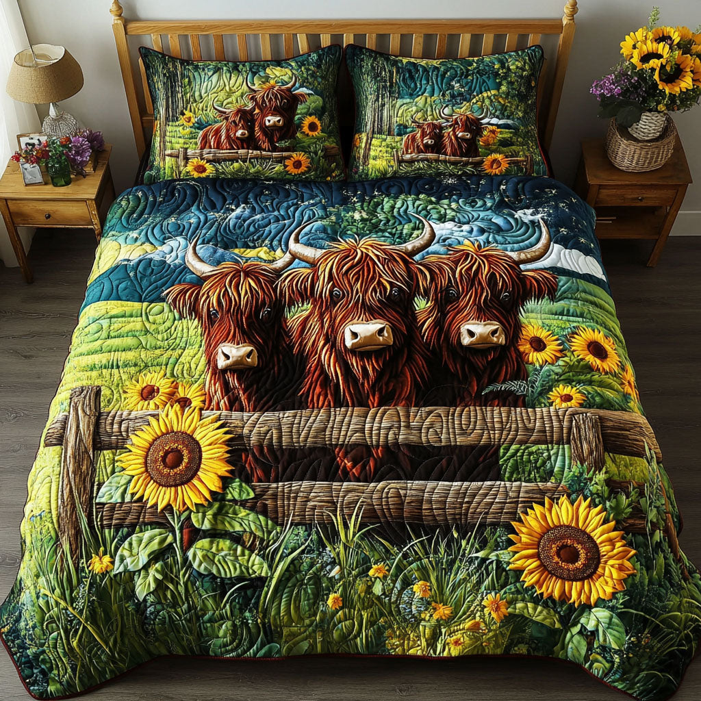 Sunny Pastures Quilted Bedding Set Cool Bedroom Decor Highland Cow Gifts For Women