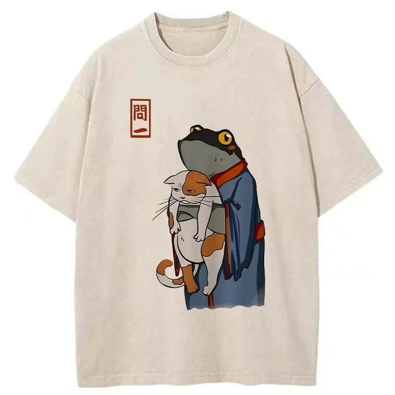 The Frog Holds The Cat Washed T-Shirt Classic Graphic Fashion Tee Gifts For Best Friend