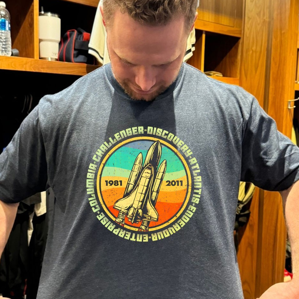 Through Hardship To The Stars Enterprise Columbia Challenger 1981 2011 vintage Shirt