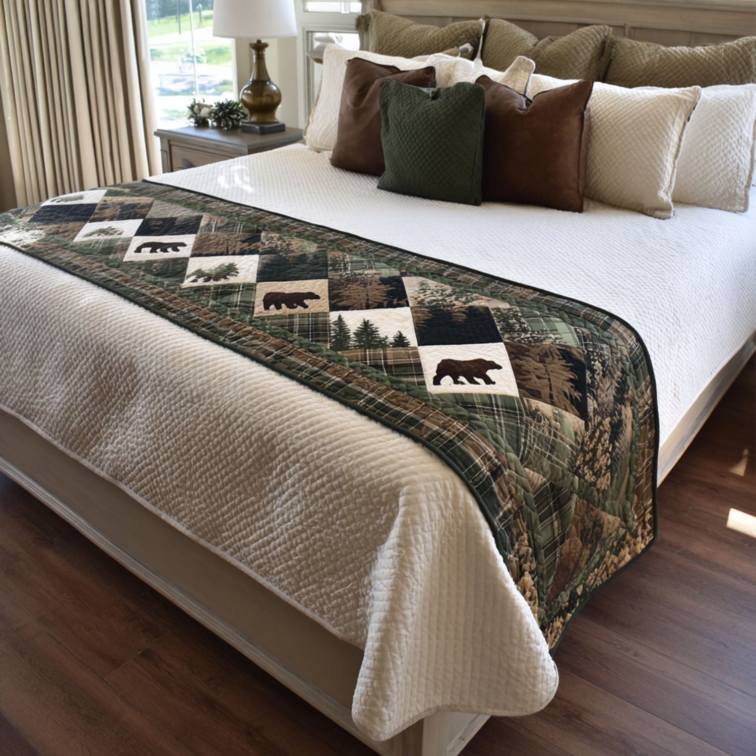 Timber Bear Quilted Bed Runner Rustic Bedroom Decor Best Gifts For Wildlife Lovers