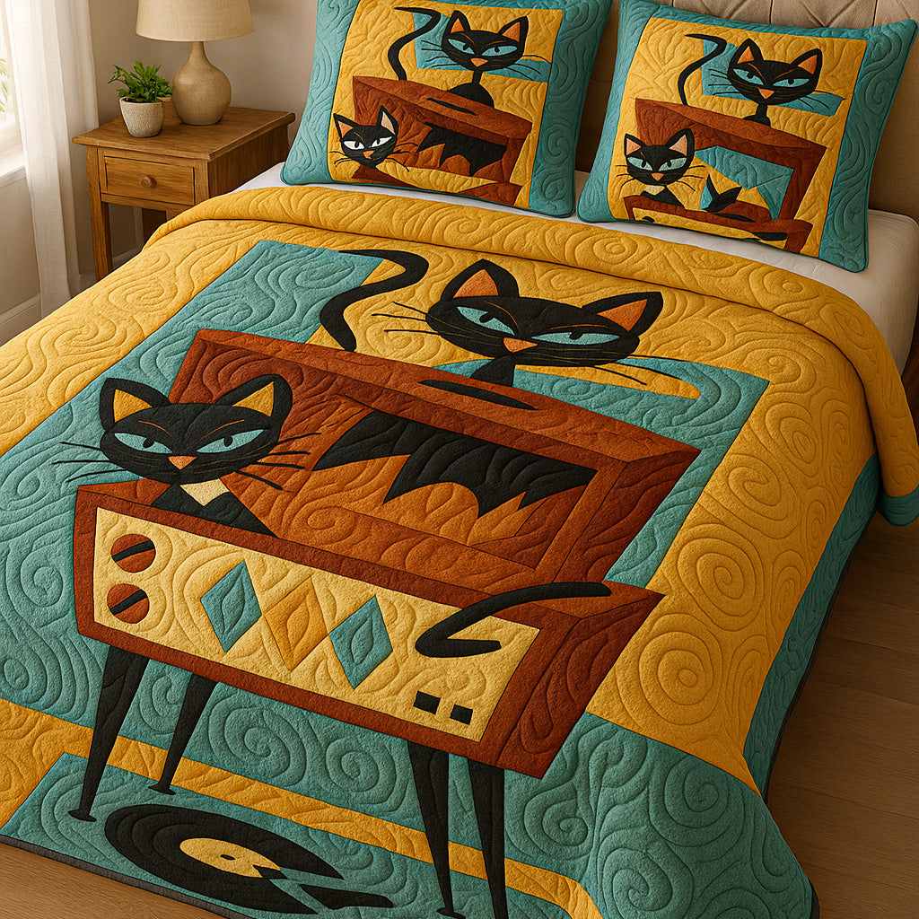 TV Takeover Quilted Bedding Set Bed Decor Cat Christmas Presents