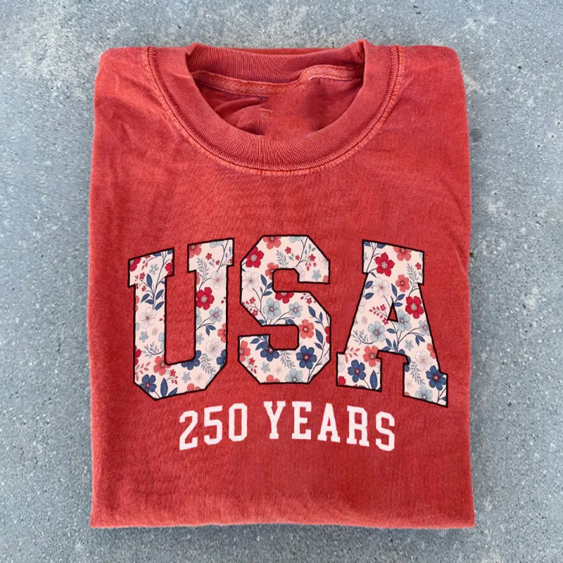 USA 250 Years Floral T-Shirt 250th Anniversary Patriotic Apparel Best Gift For USA Lovers