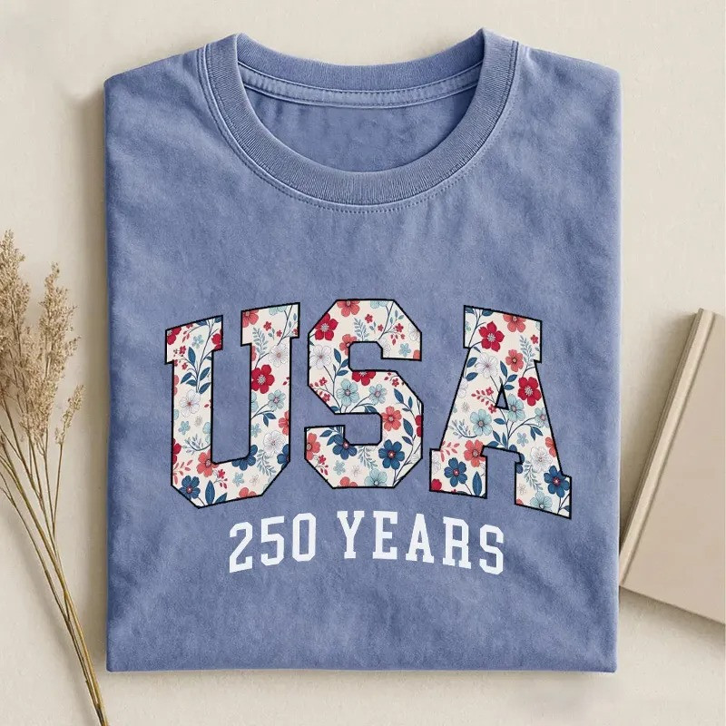 USA 250 Years Floral T-Shirt 250th Anniversary Patriotic Apparel Best Gift For USA Lovers