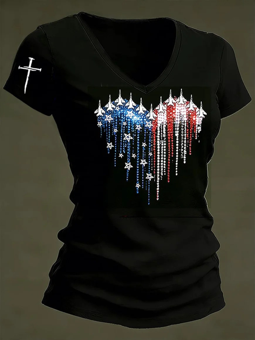 USA Heart V-Neck T-Shirt American Flag Heart Shirt 4th Of July Clohting Gift For Mom