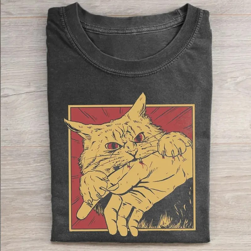 Vintage Cat Bite T-Shirt Perfect Casual Wear For Anime Fans Clothing Gift For Cat Lovers