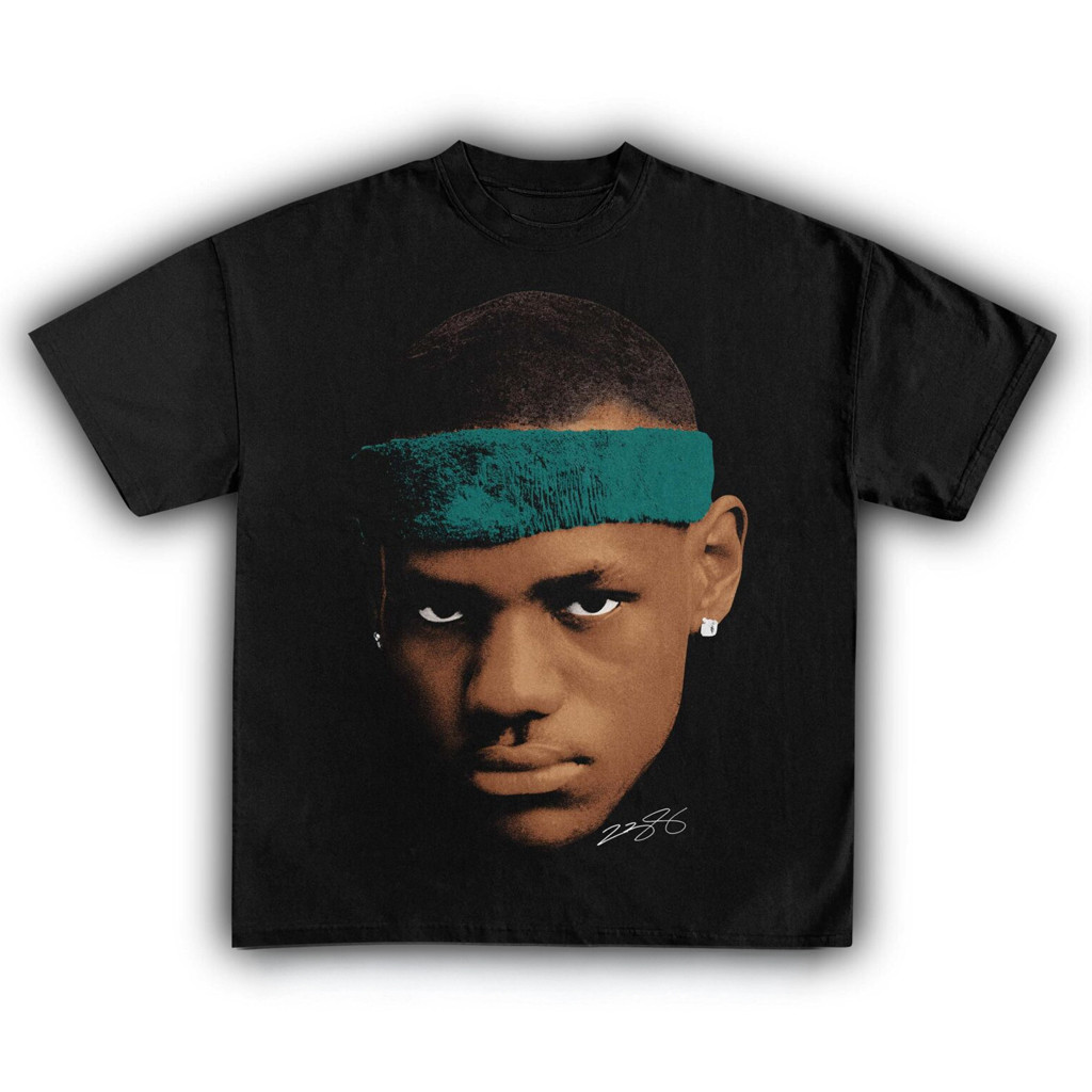 Young Lebron James Big Face T-Shirt Basketball Lovers Gift Ideas For Son